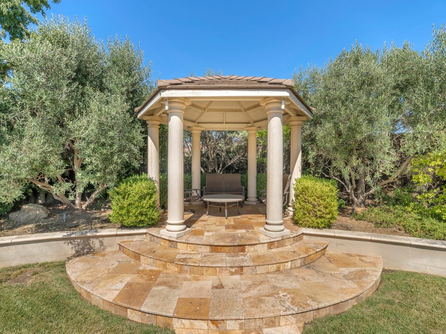 18451 Altimira CIR