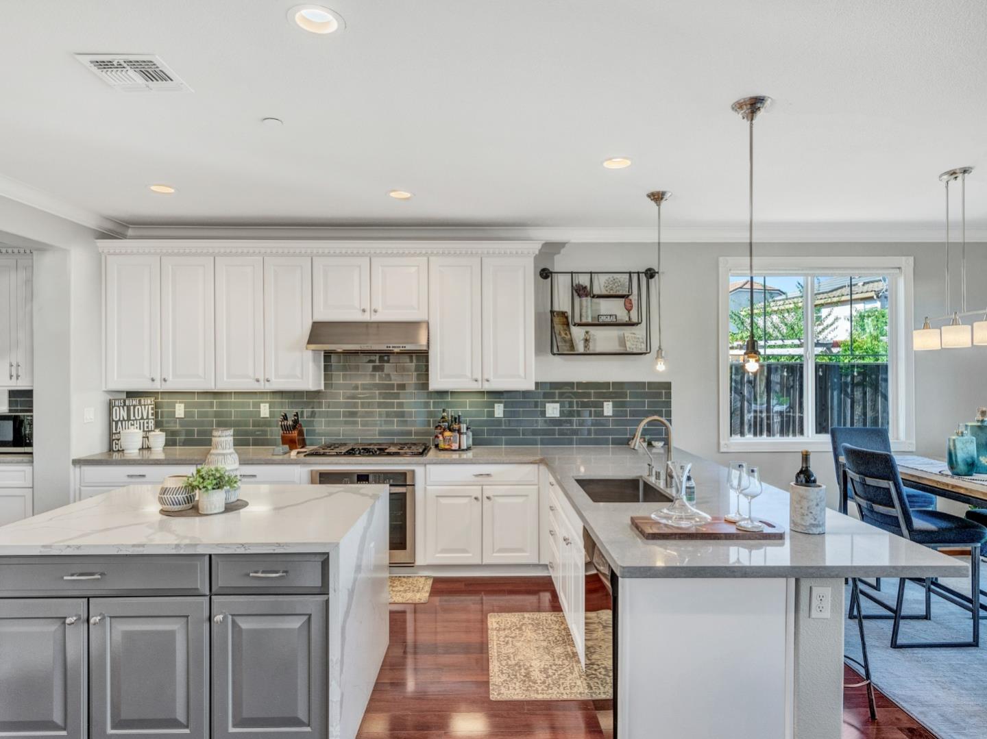 1175 Jasmine WAY