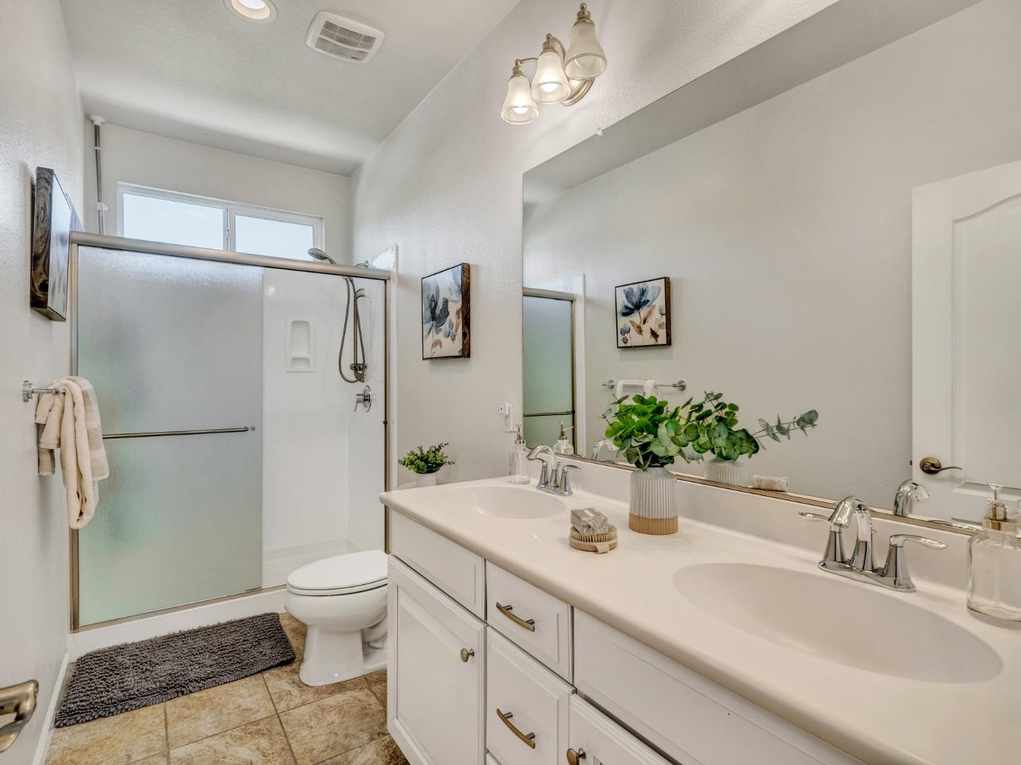 1175 Jasmine WAY