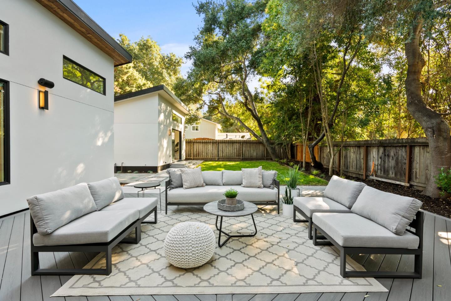 214 Oak CT