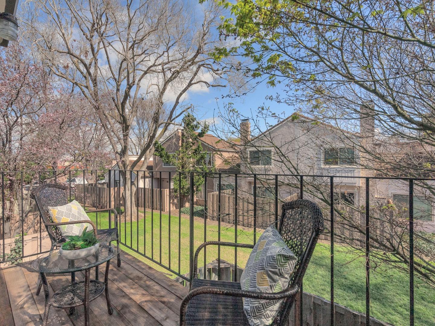 2536 Hawkington CT