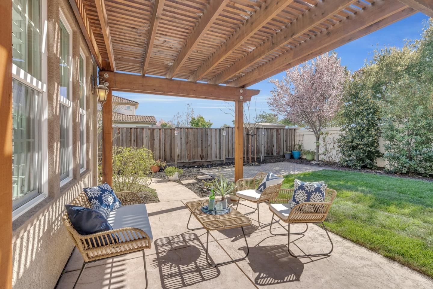 1450 Avenida De Los Padres