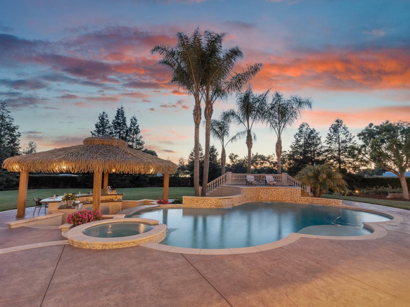 2035 Vincent DR