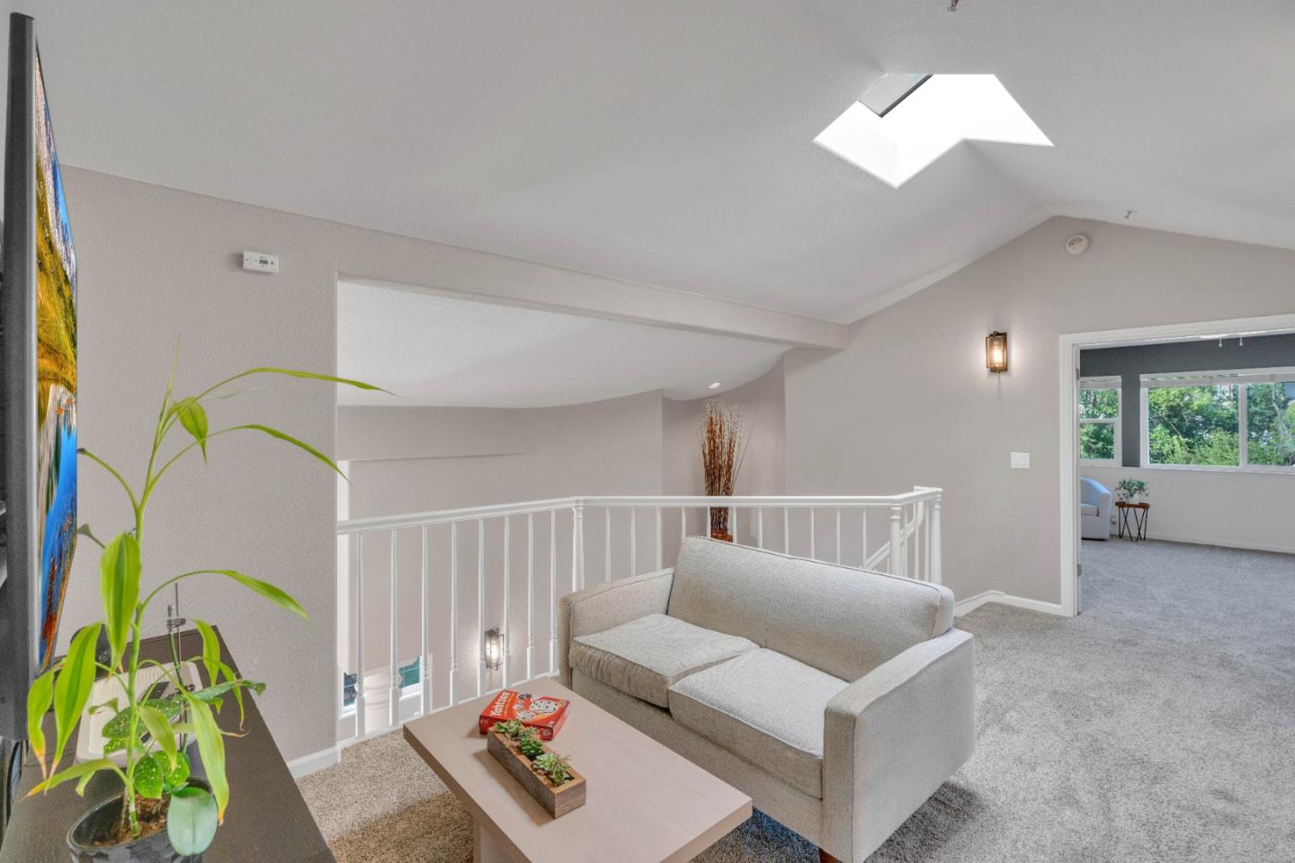 225 La Agua Court