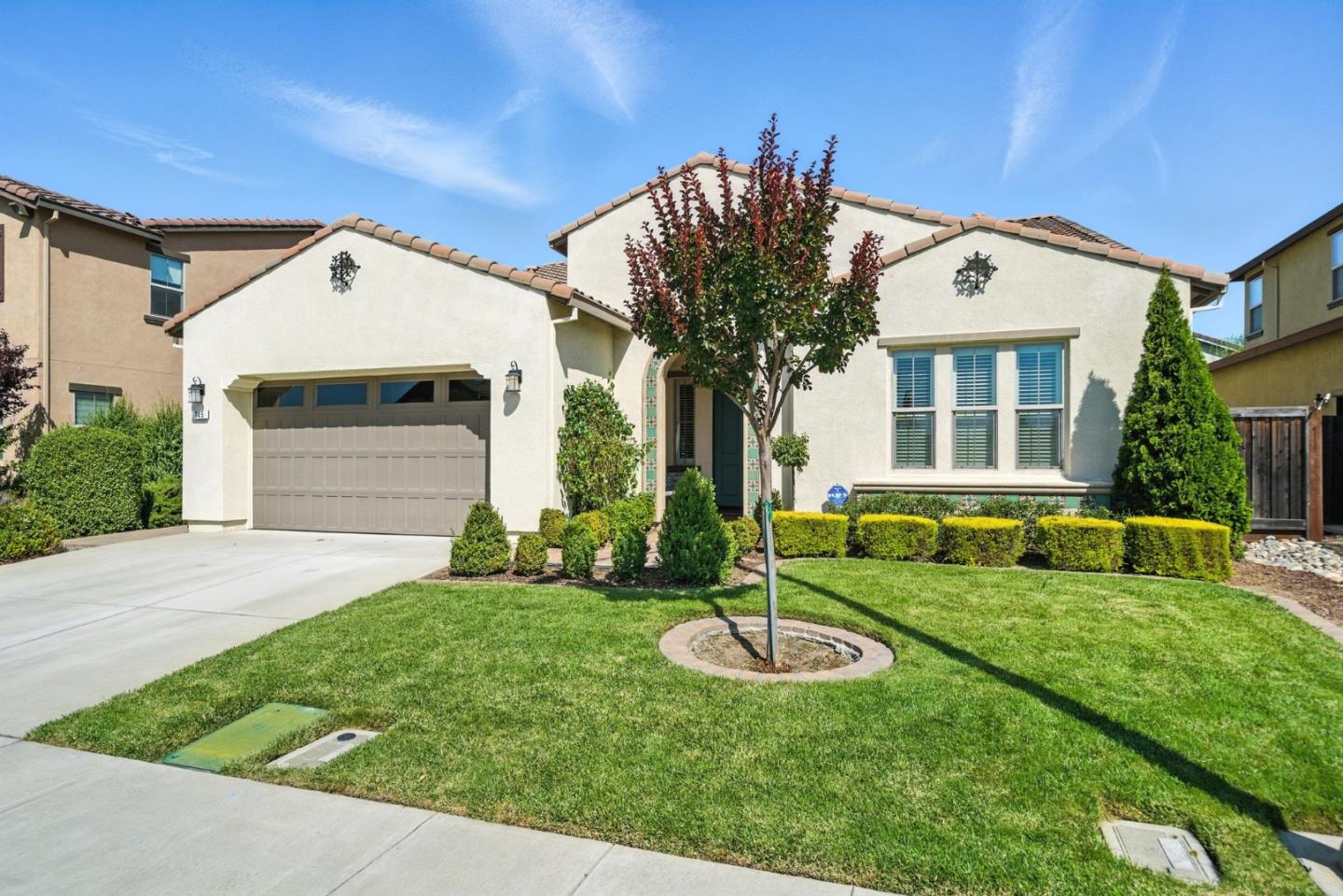 745 Juliann Way