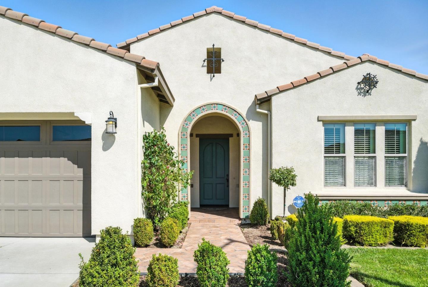 745 Juliann Way