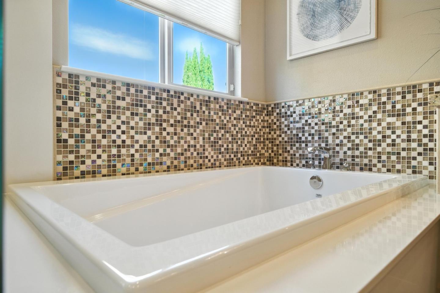 745 Juliann Way