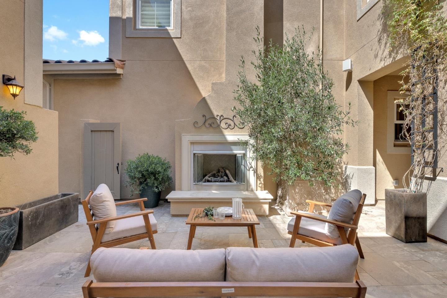 1730 Ventura Drive