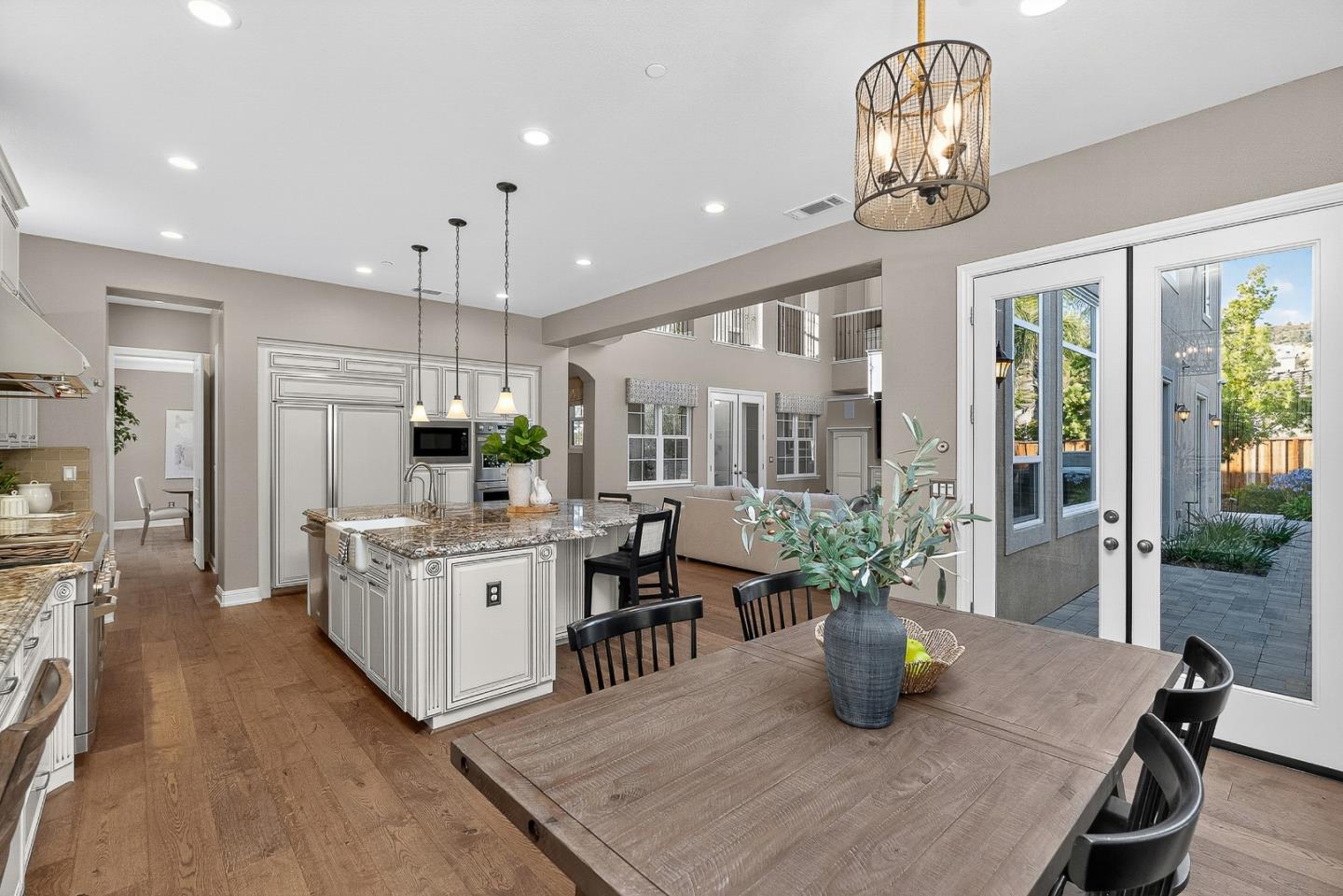 1730 Ventura Drive