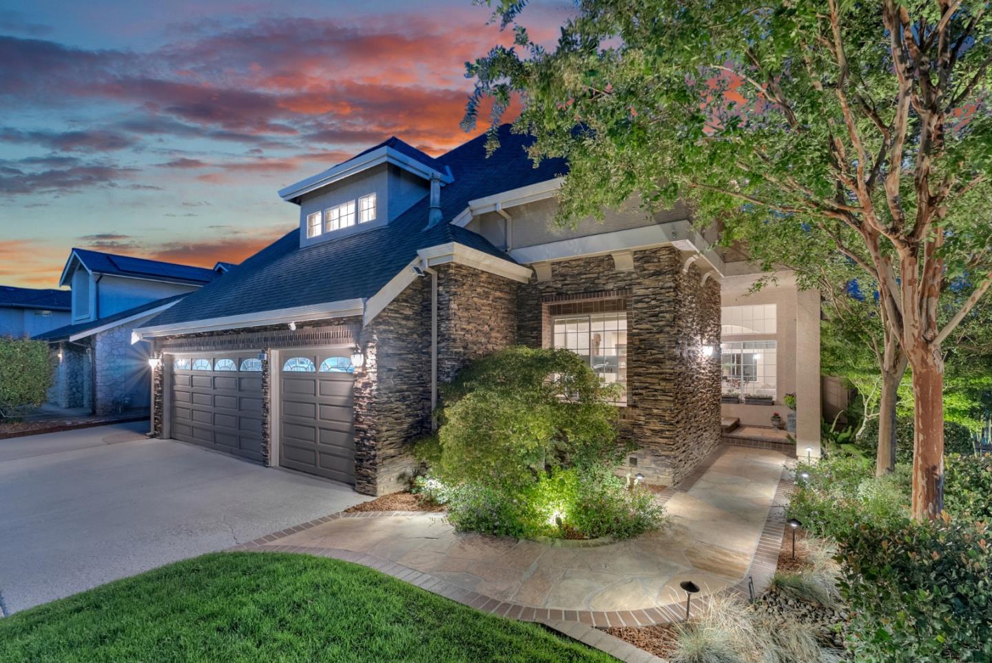 1910 Conte Way