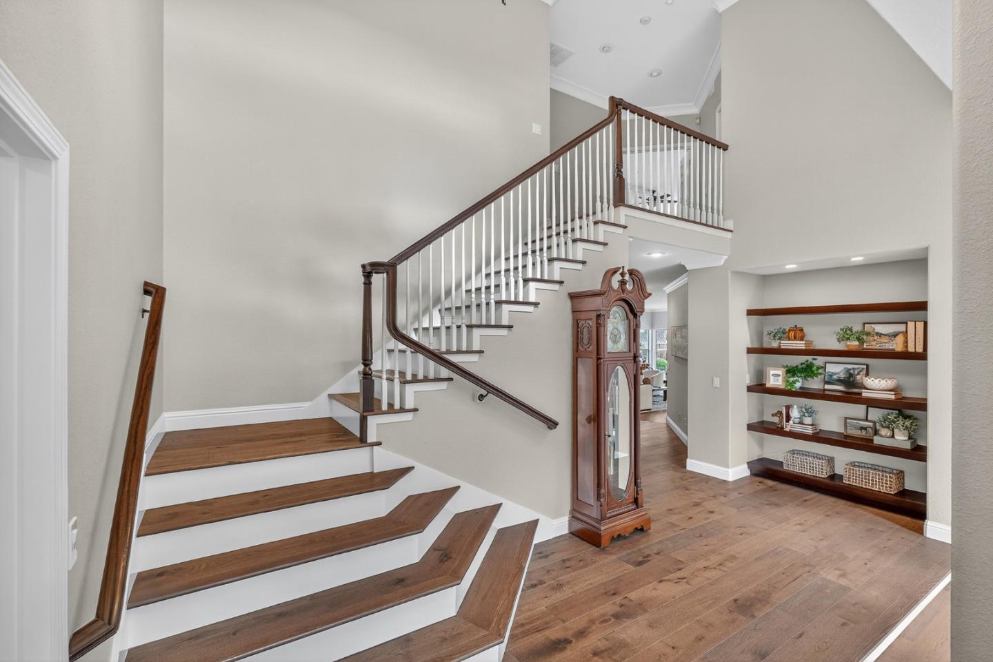 1910 Conte Way