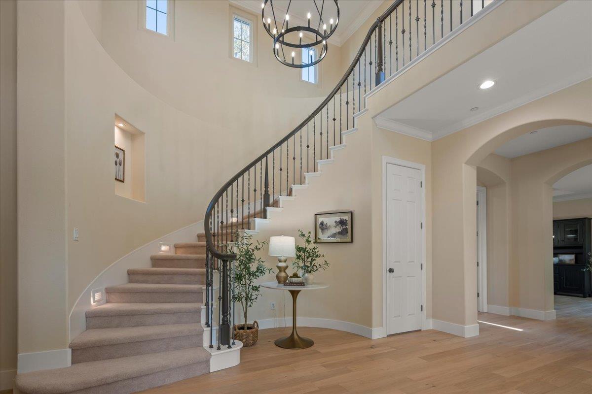 1620 Ventura Drive