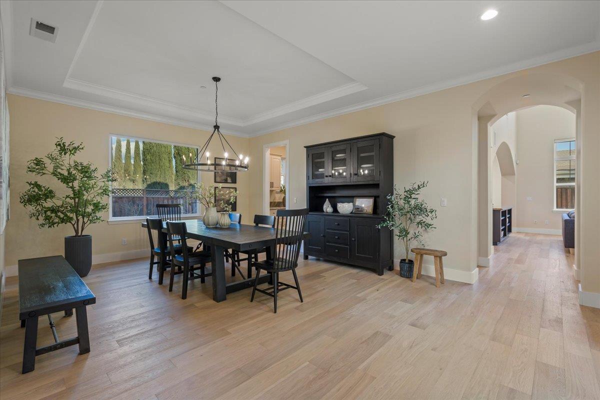 1620 Ventura Drive