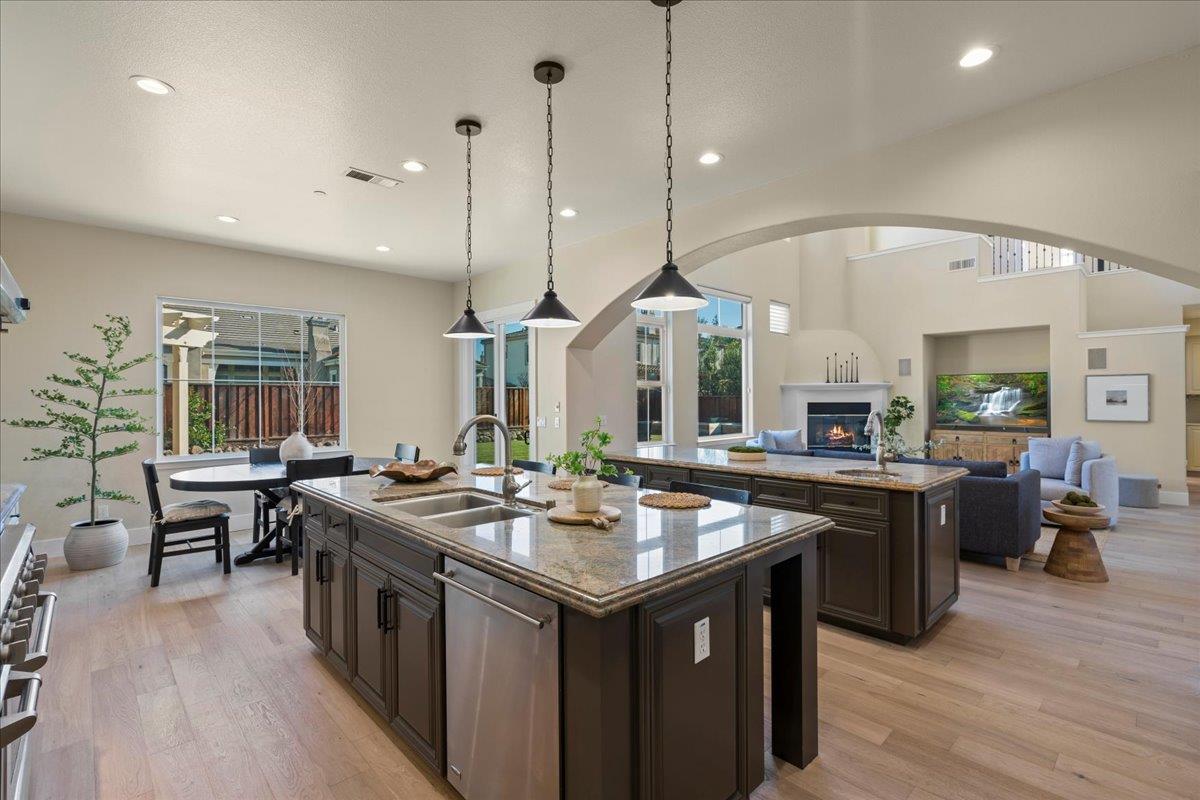 1620 Ventura Drive