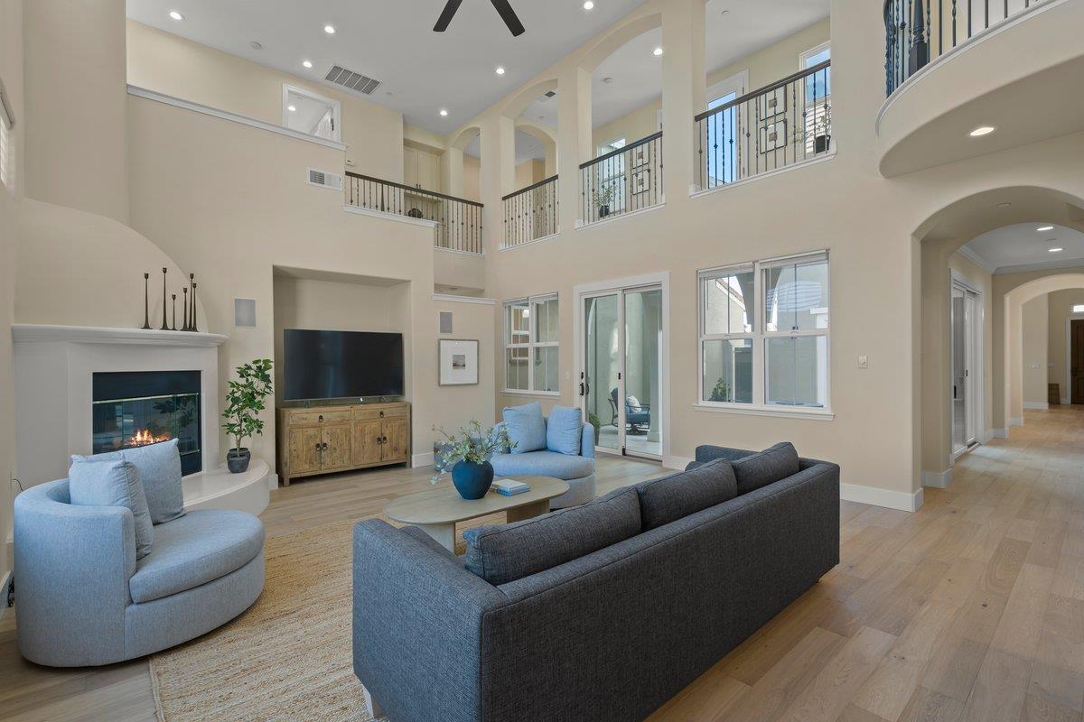 1620 Ventura Drive