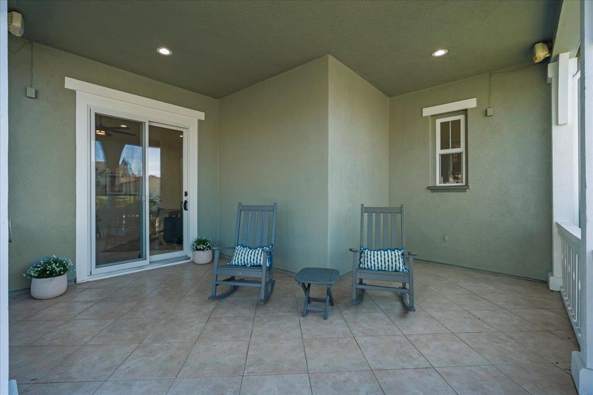 1620 Ventura Drive