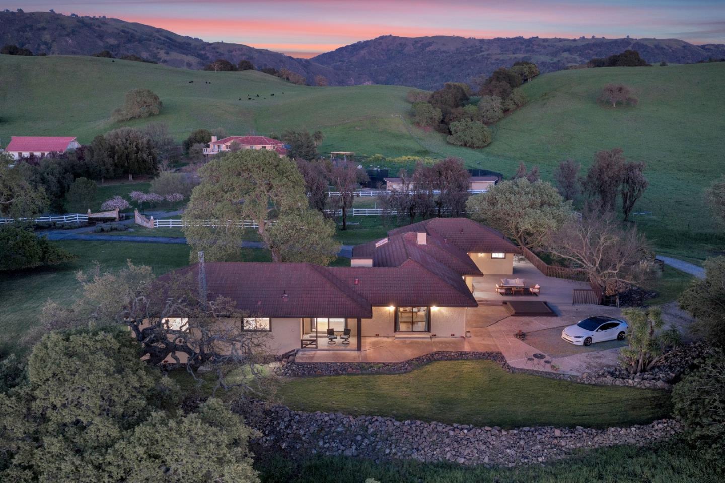 3270 Paseo Vista Avenue