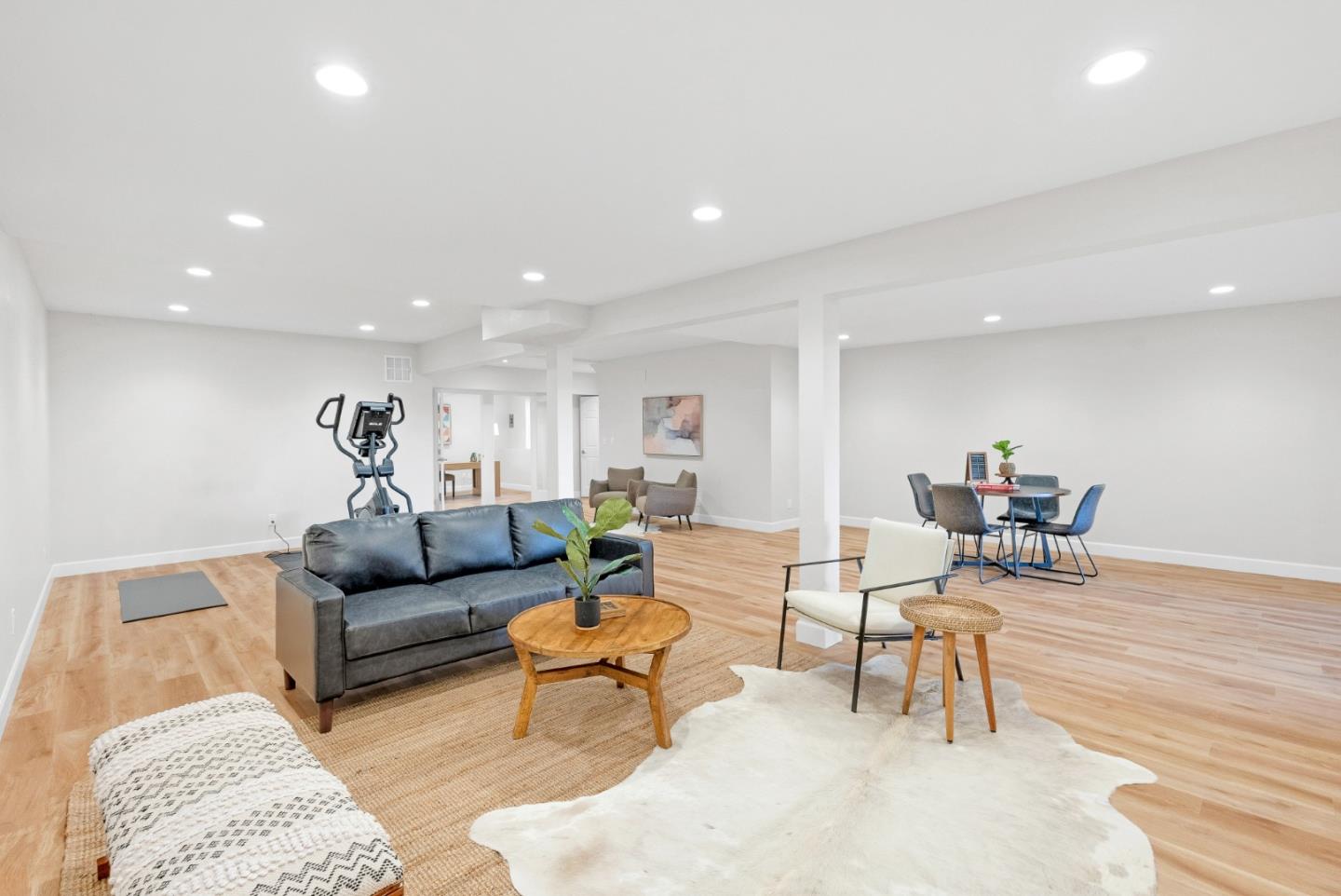 3270 Paseo Vista Avenue