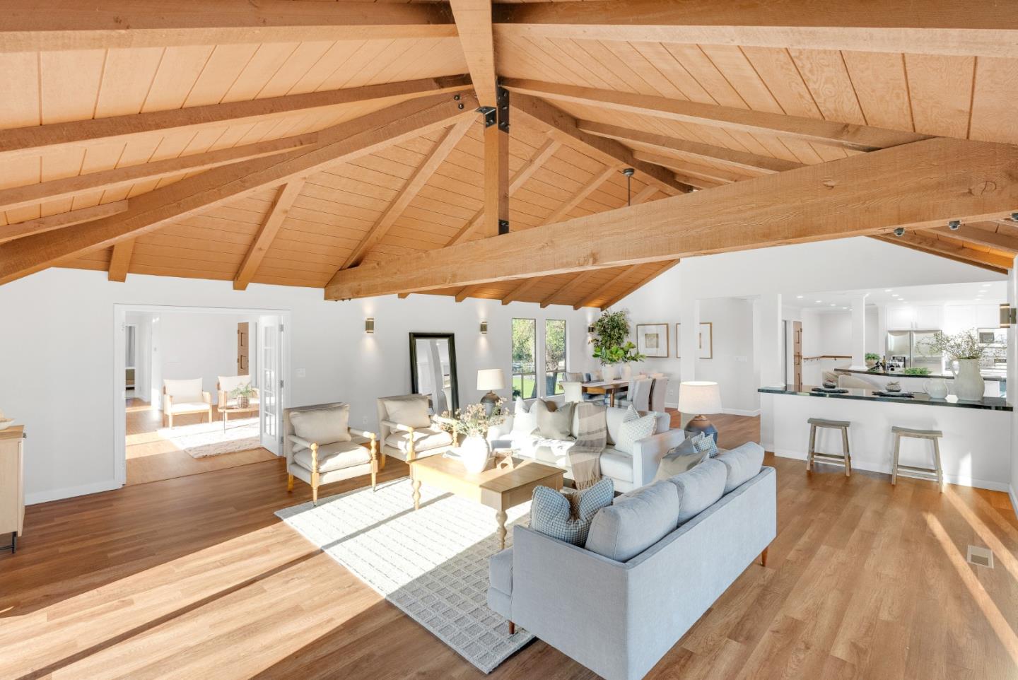 3270 Paseo Vista Avenue