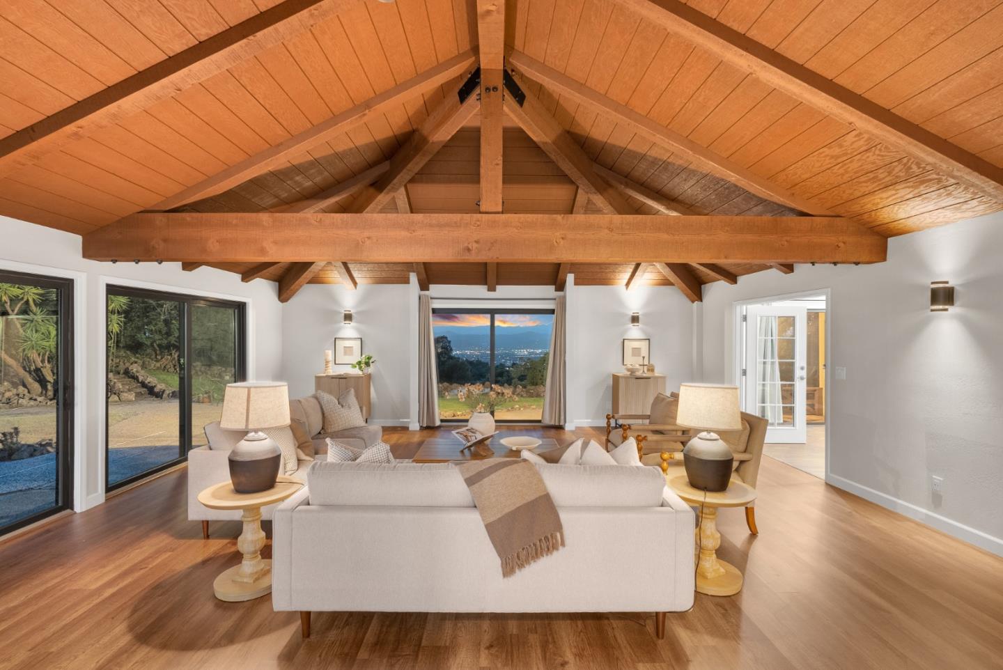 3270 Paseo Vista Avenue