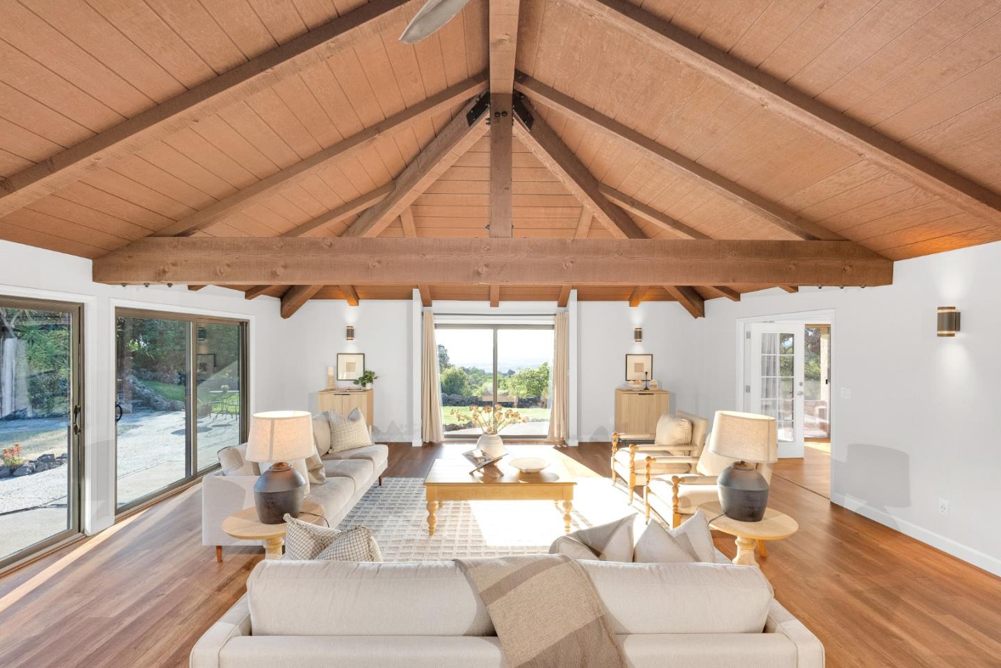 3270 Paseo Vista Avenue