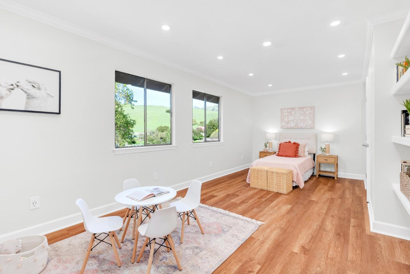 3270 Paseo Vista Avenue