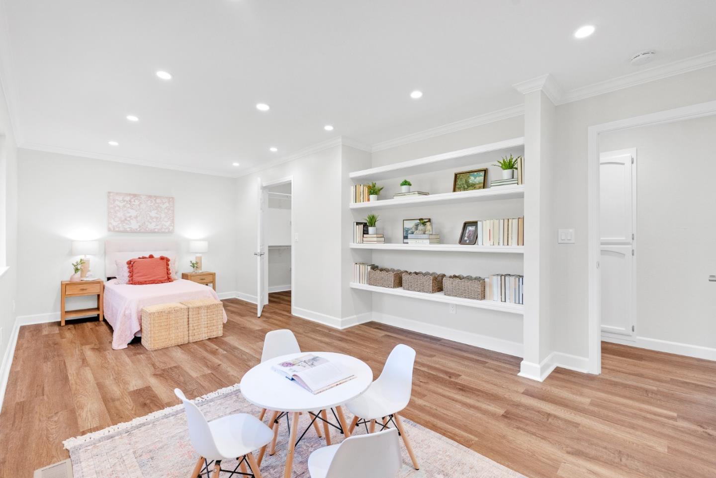 3270 Paseo Vista Avenue