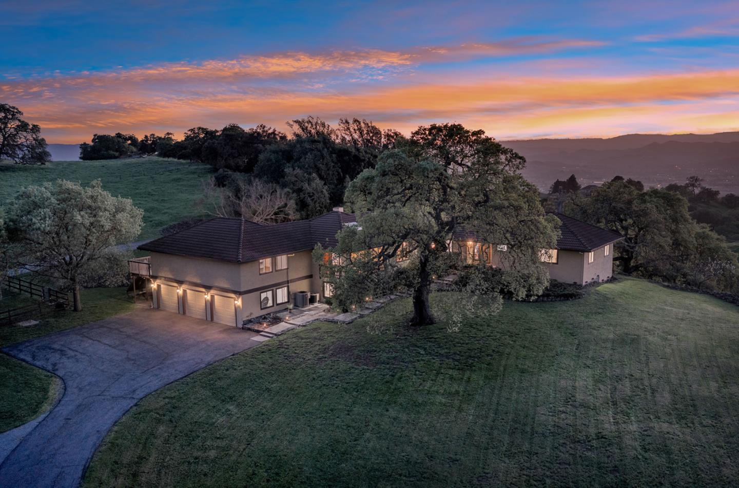 3270 Paseo Vista Avenue