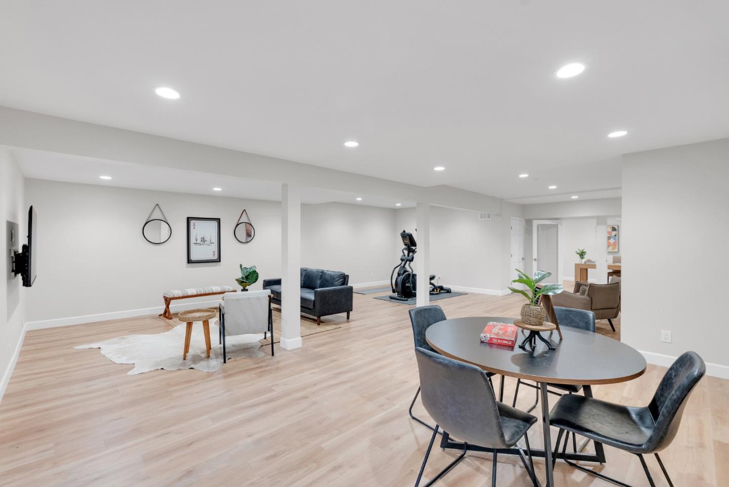3270 Paseo Vista Avenue