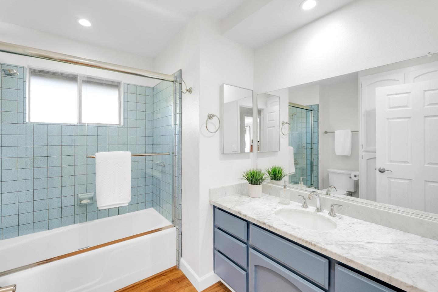 3270 Paseo Vista Avenue