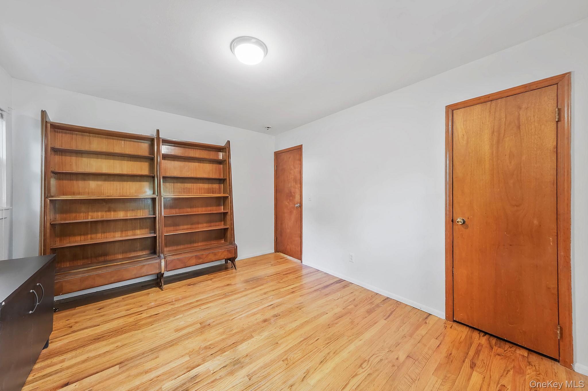 2 Linden Avenue