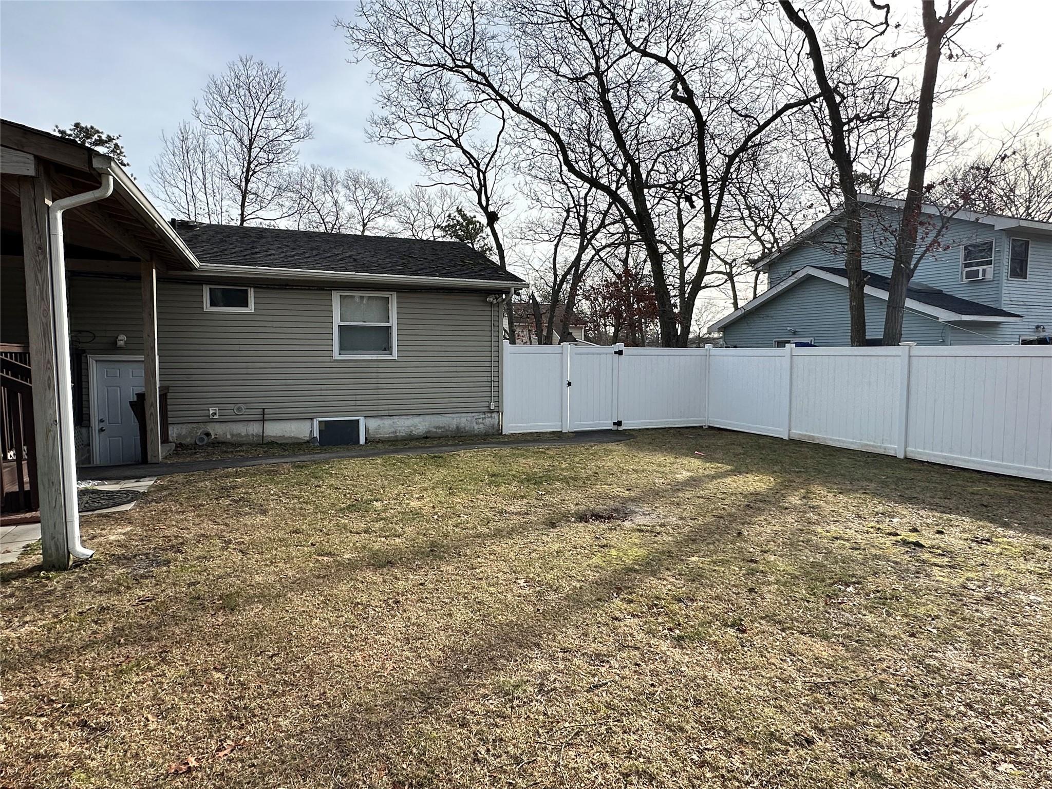 38 Pershing Street Unit: B