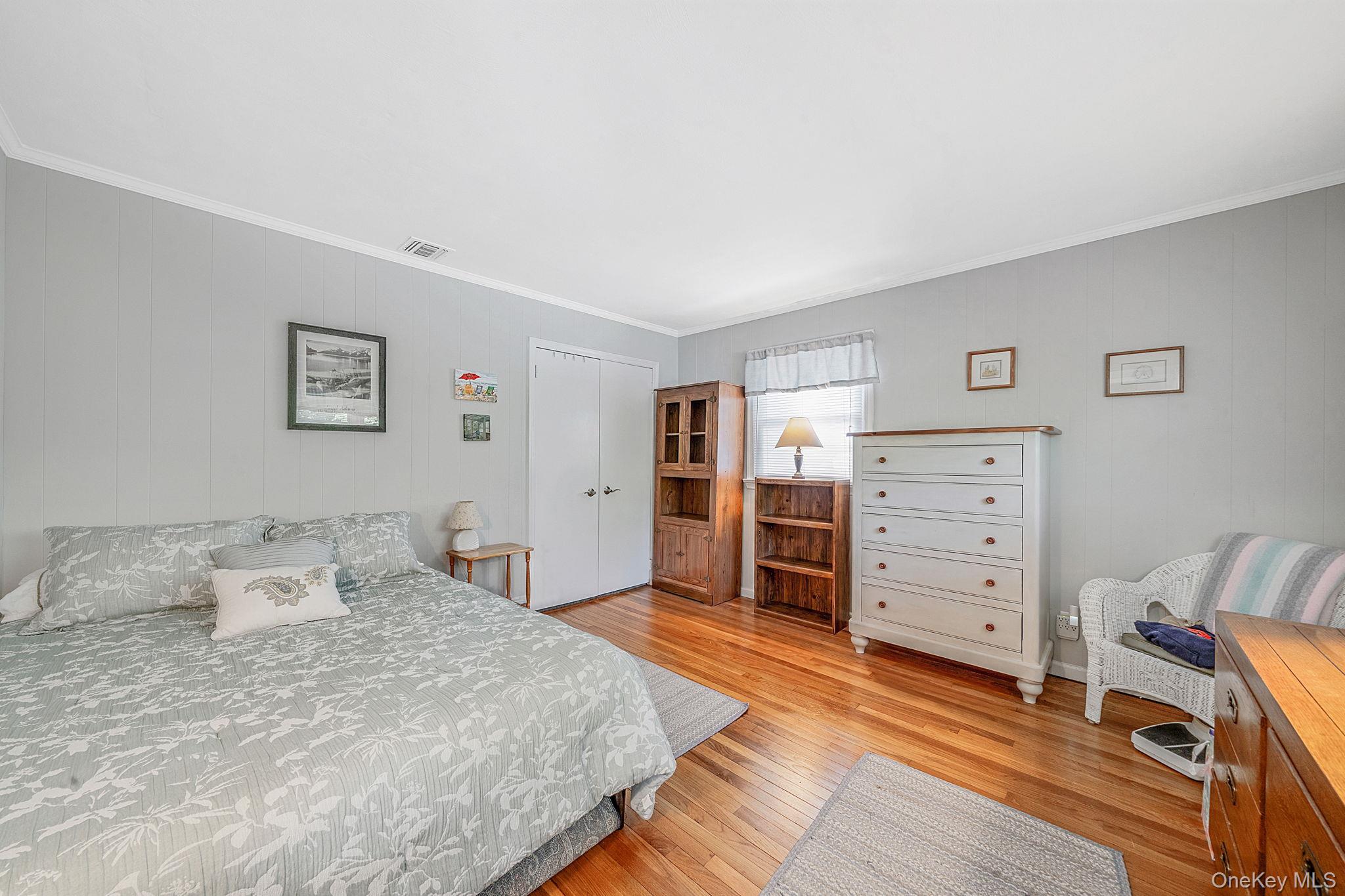 12 Knoll Crest