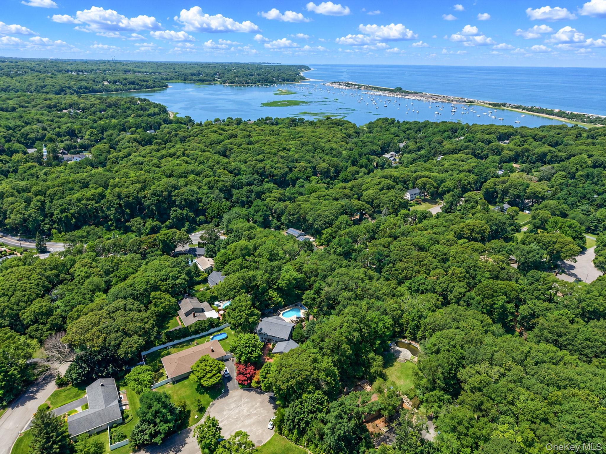 12 Knoll Crest