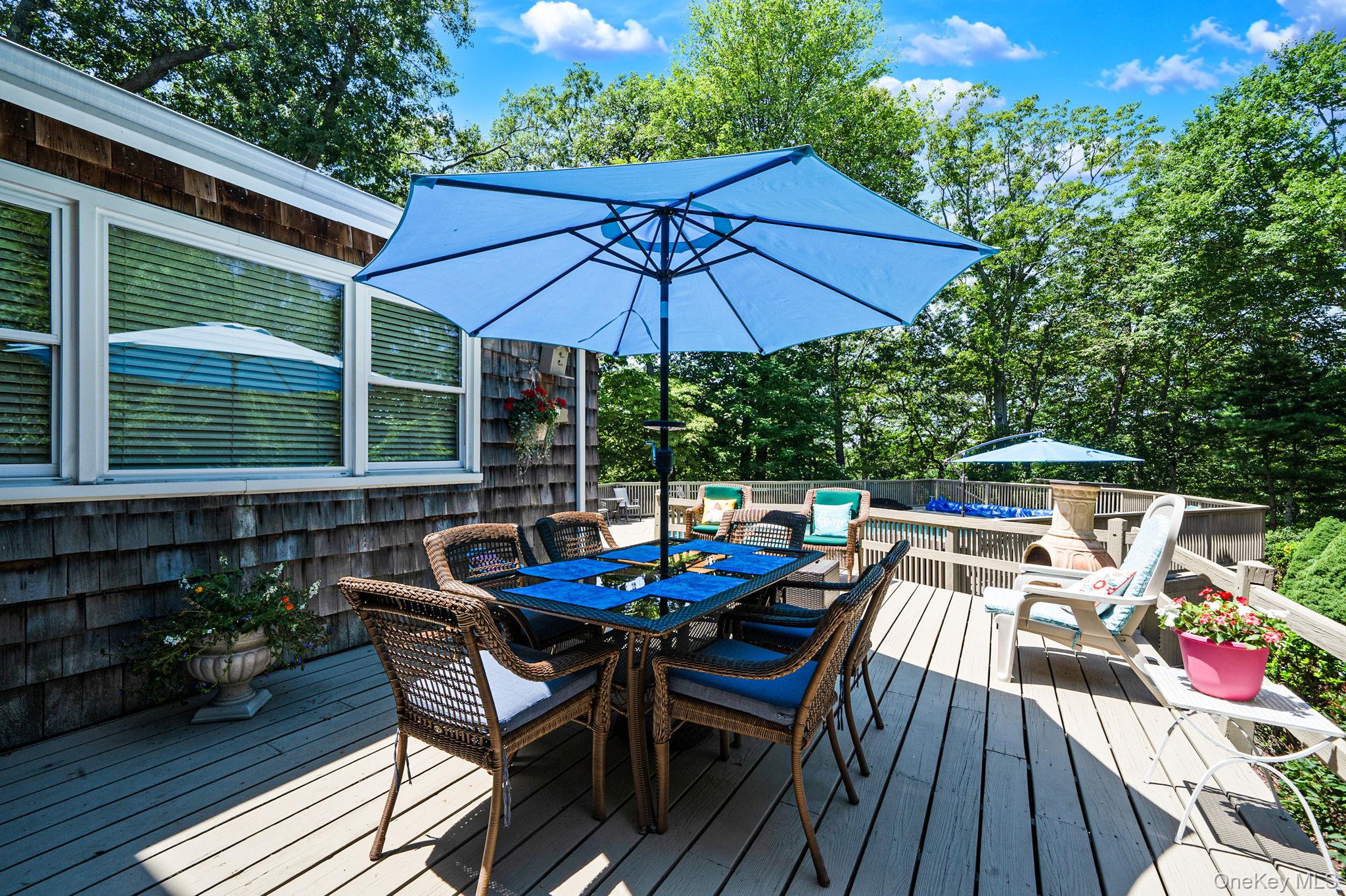 12 Knoll Crest
