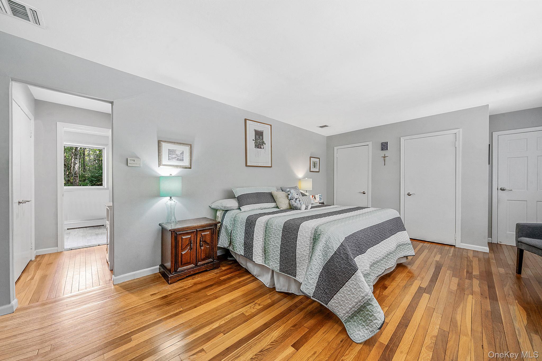 12 Knoll Crest