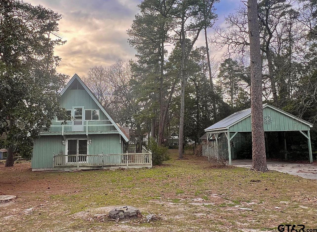 318 Lakeview Dr