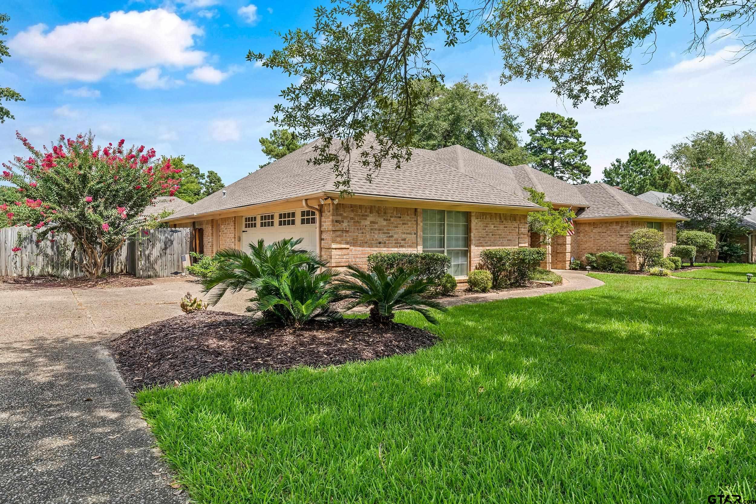 1640 Tall Timber Dr