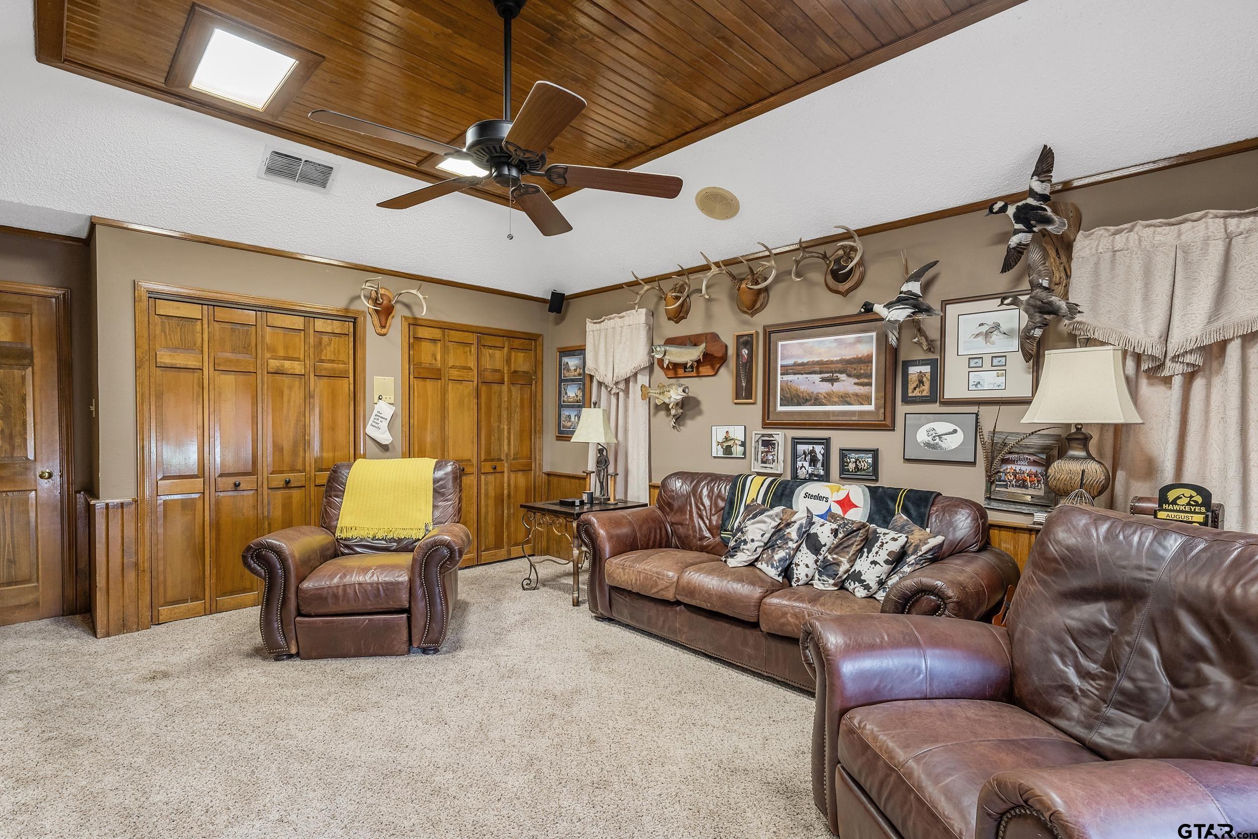 1640 Tall Timber Dr