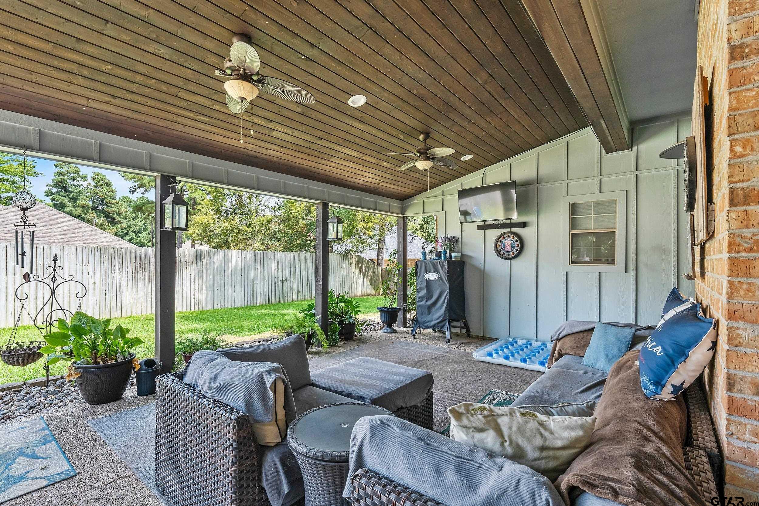 1640 Tall Timber Dr