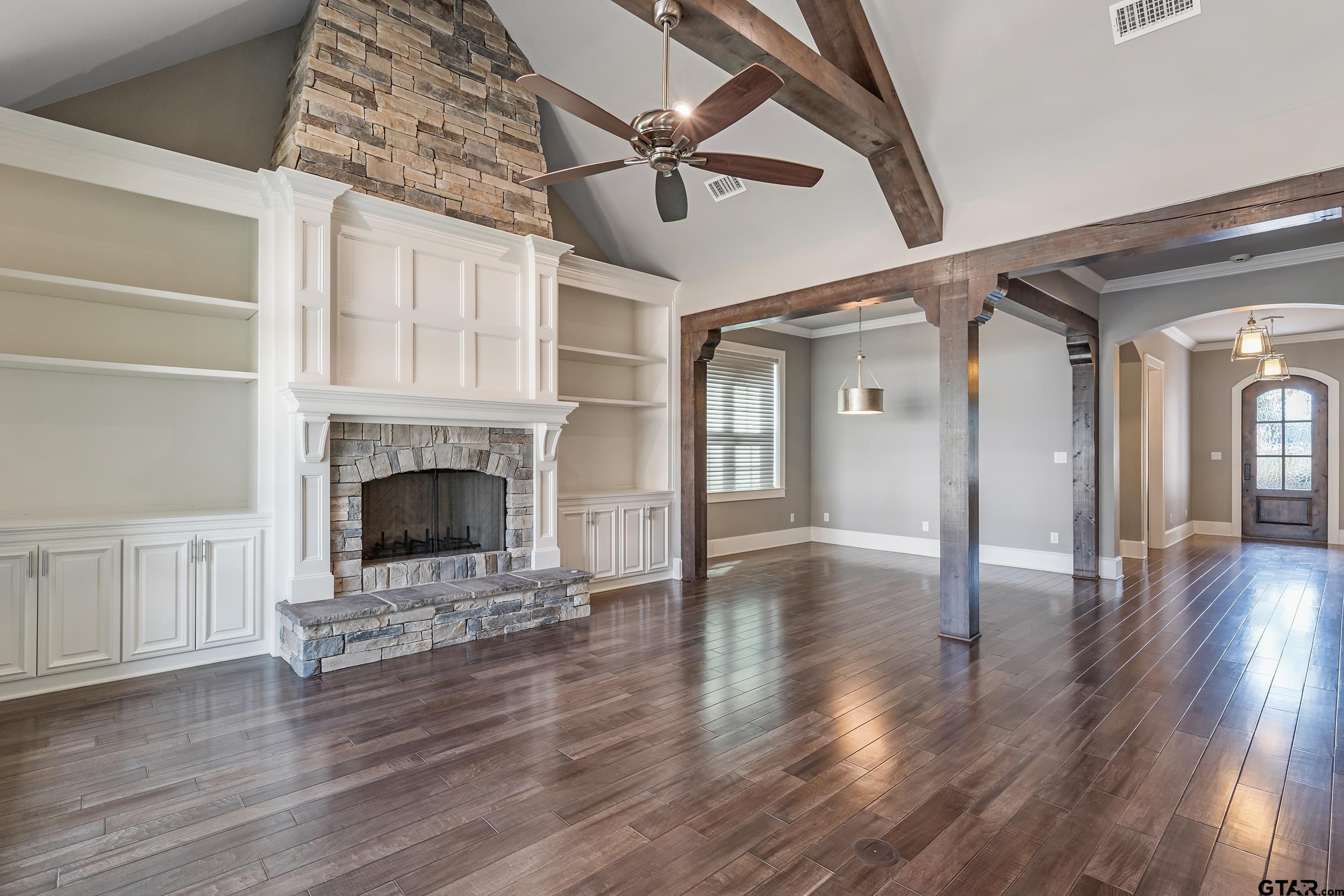 7354 Lake Pointe Cove