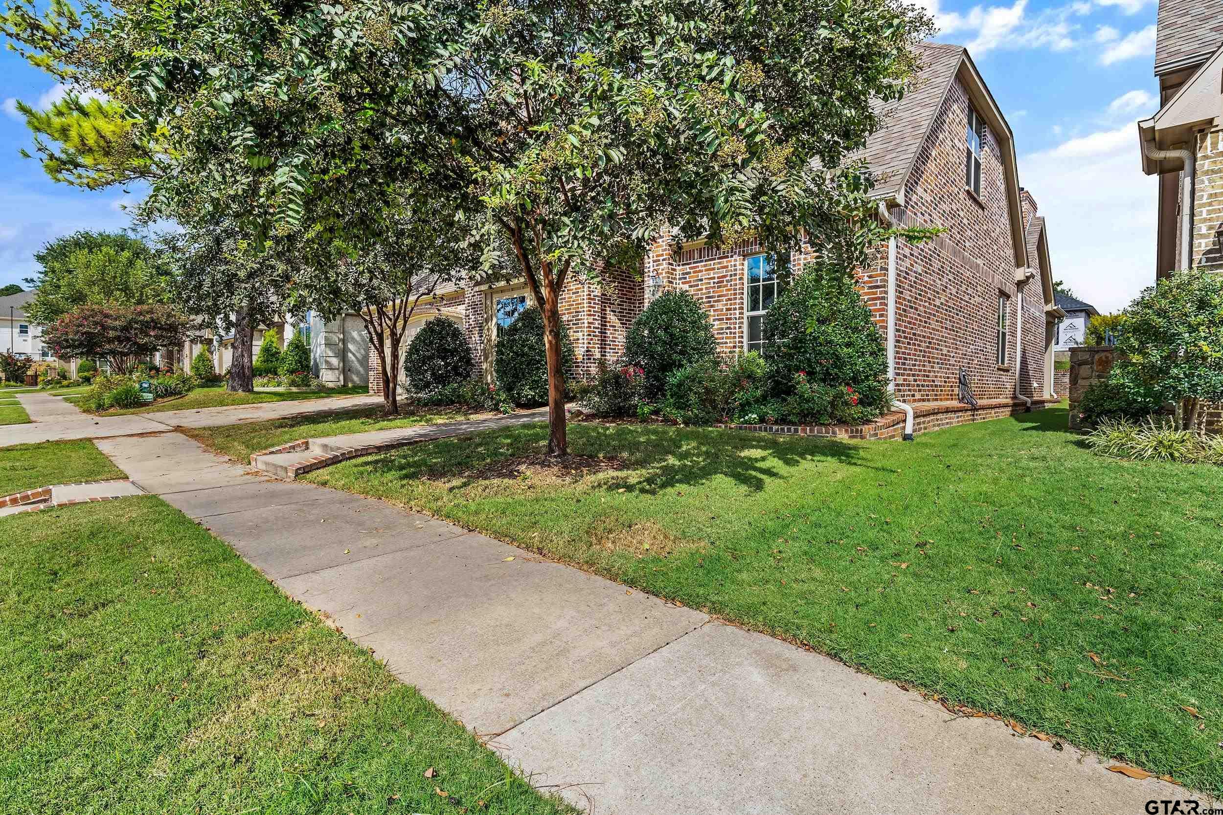 7354 Lake Pointe Cove