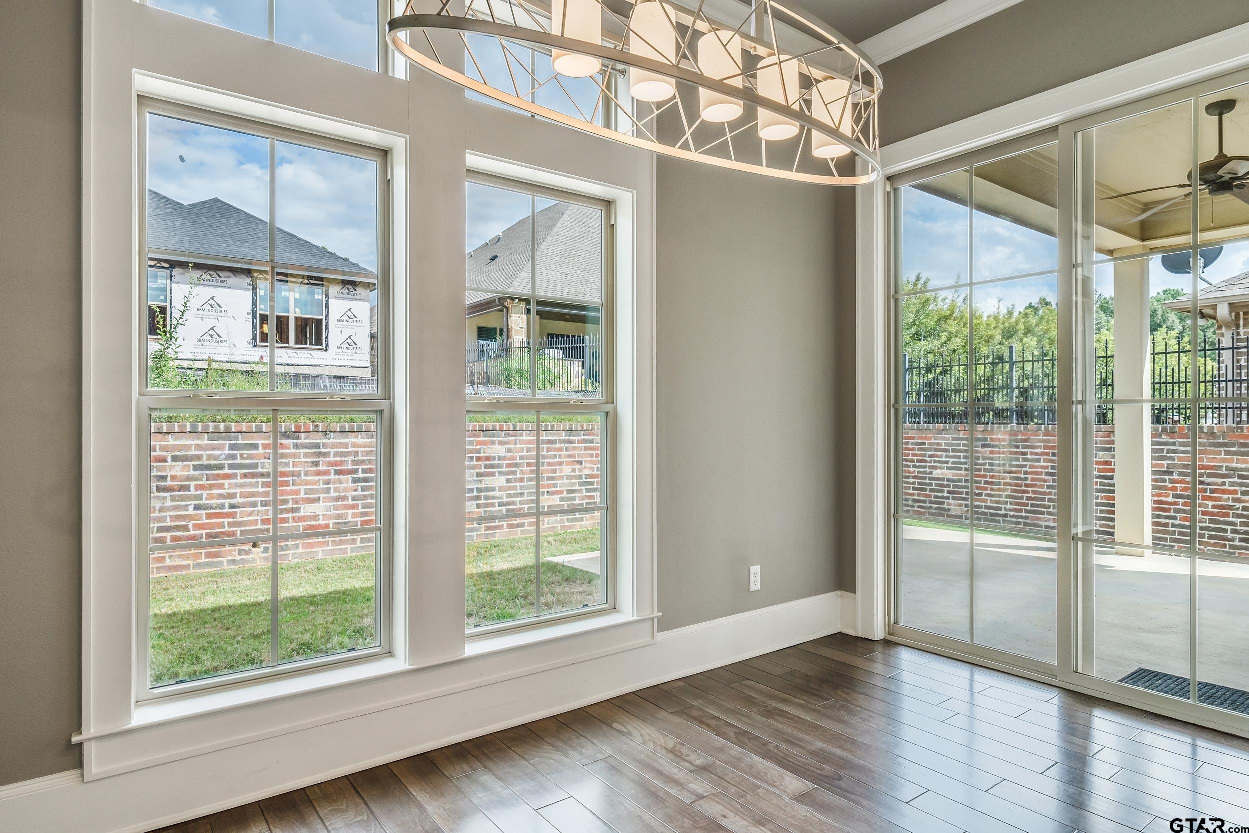 7354 Lake Pointe Cove