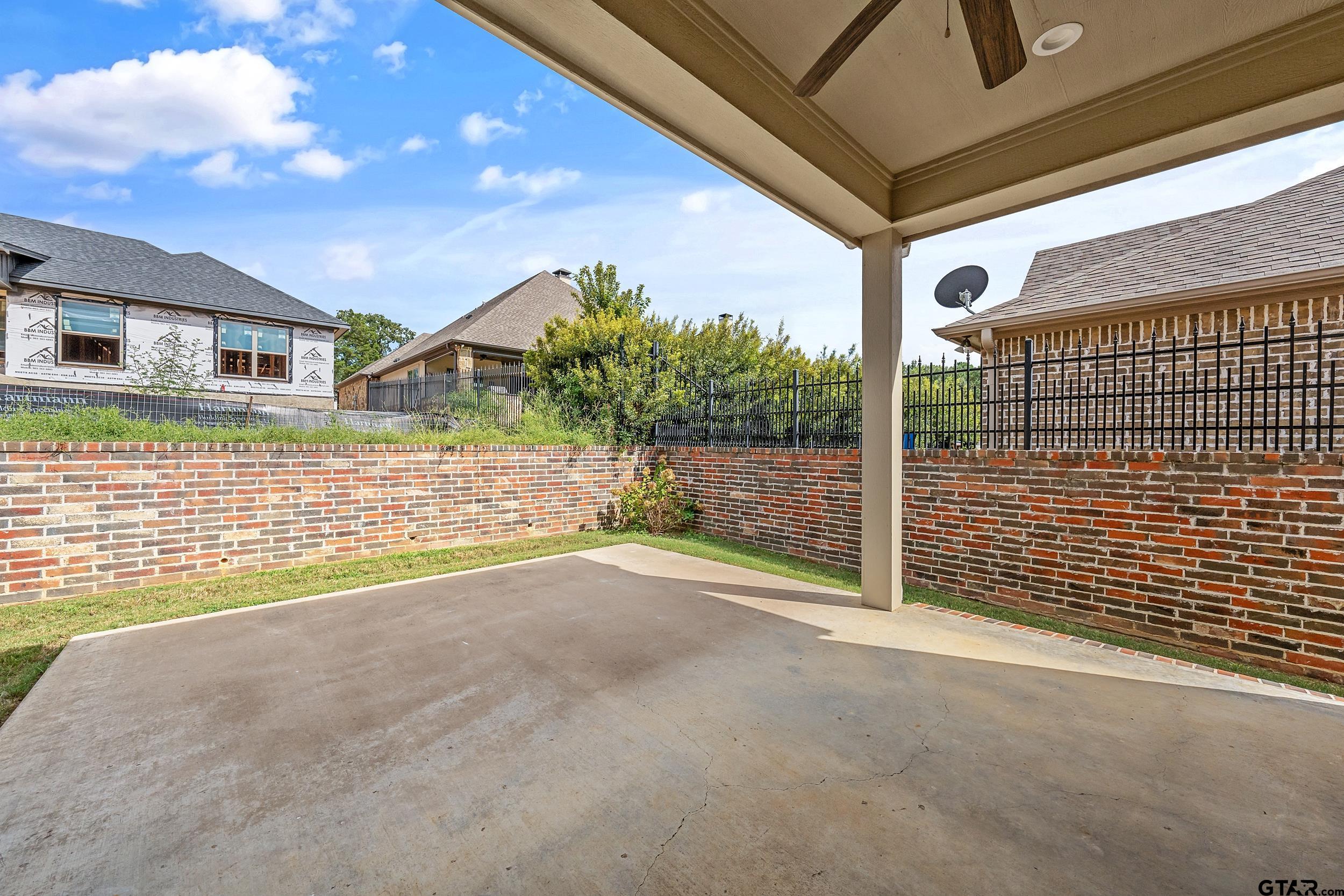 7354 Lake Pointe Cove