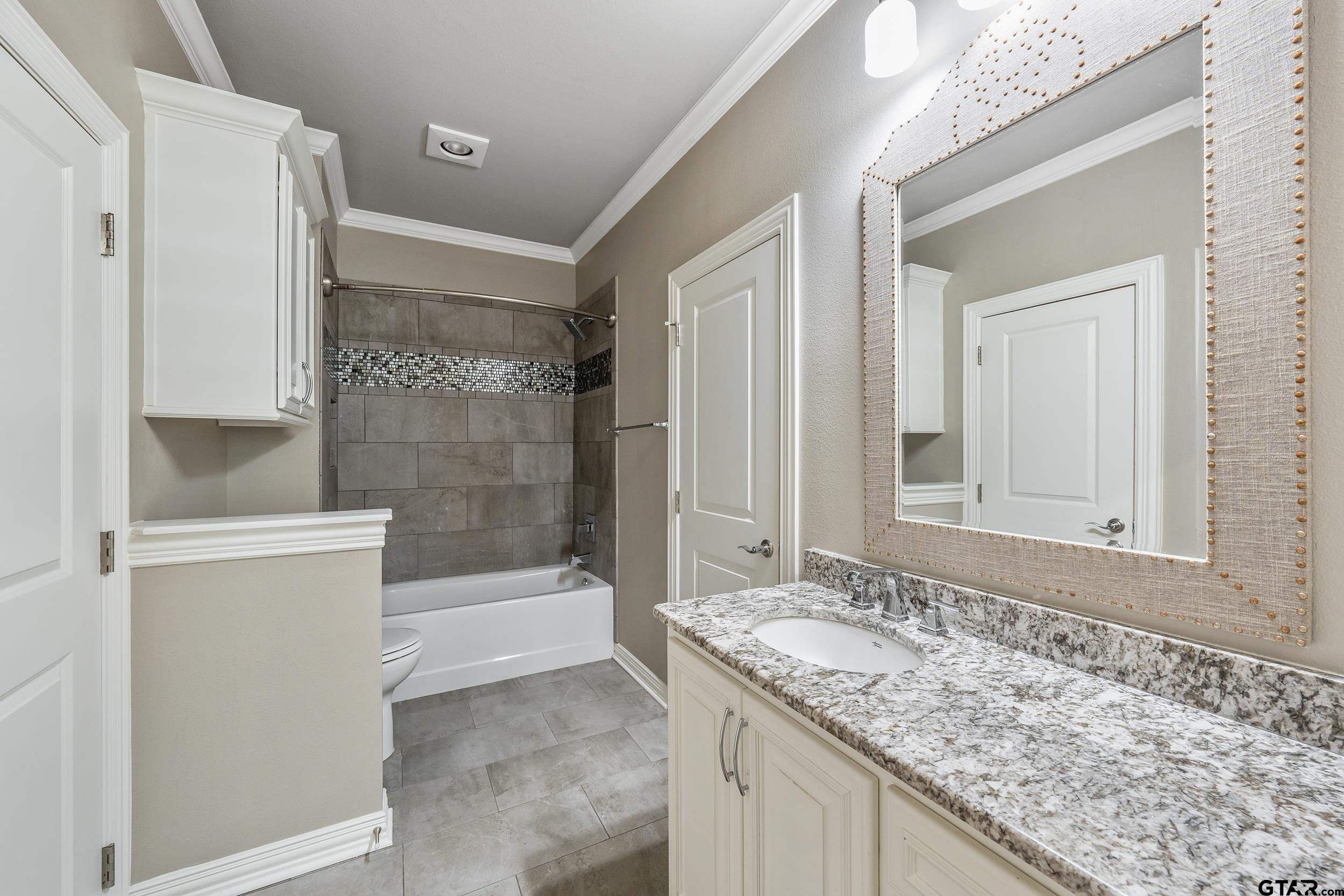 7354 Lake Pointe Cove