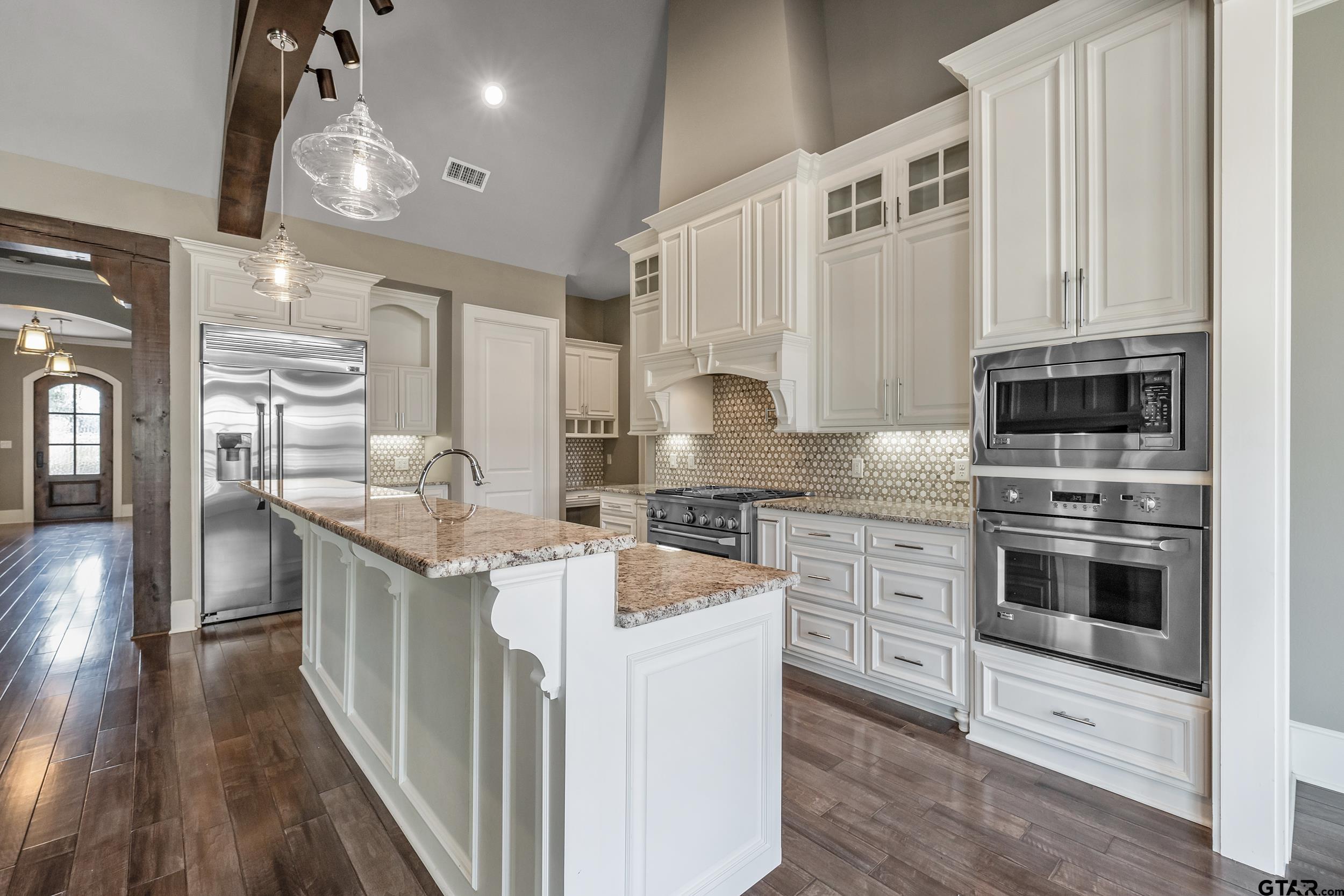 7354 Lake Pointe Cove