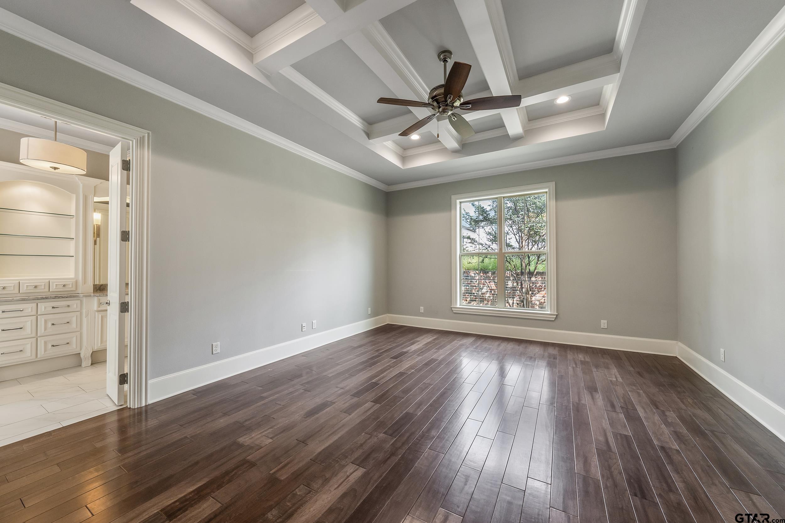 7354 Lake Pointe Cove
