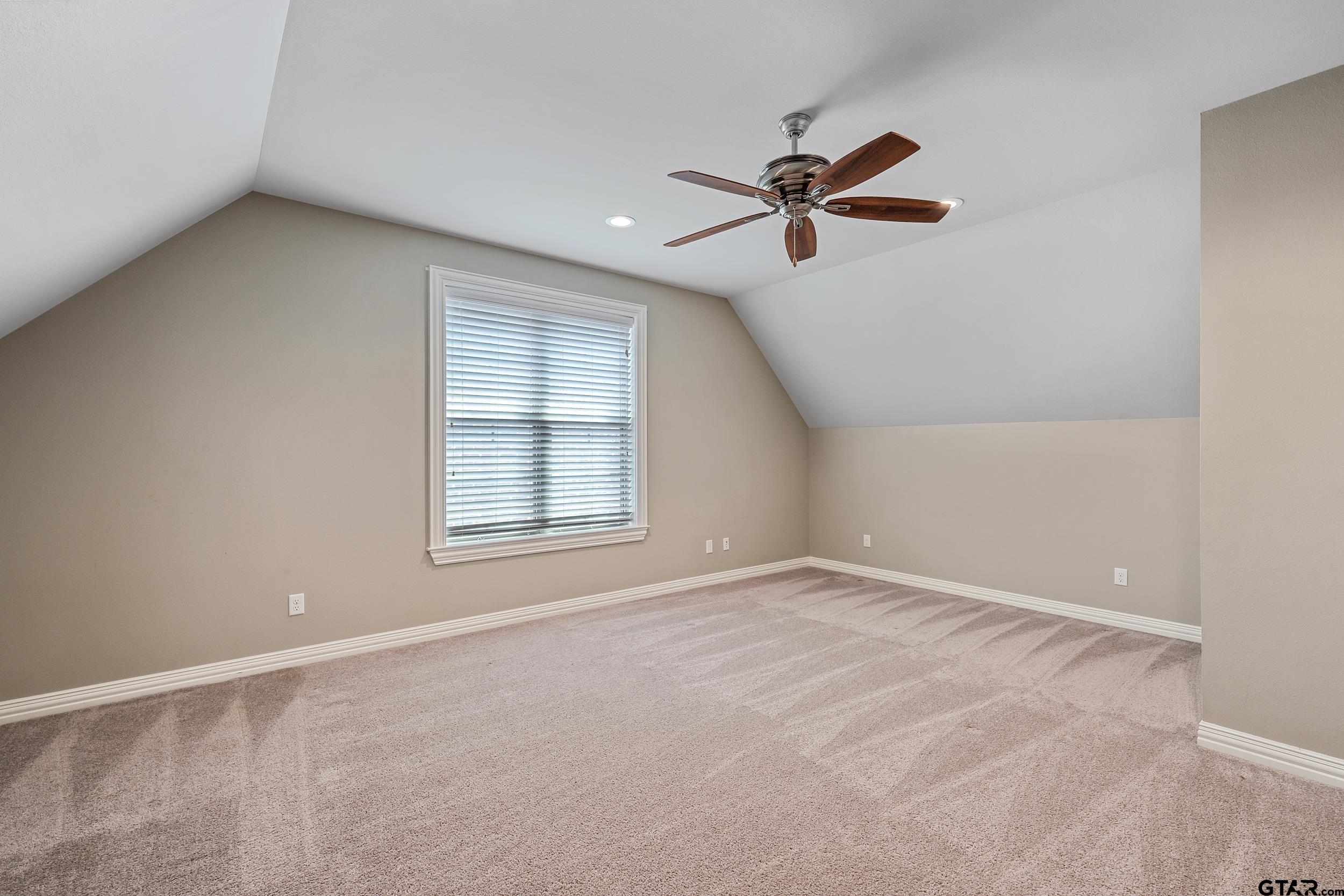 7354 Lake Pointe Cove