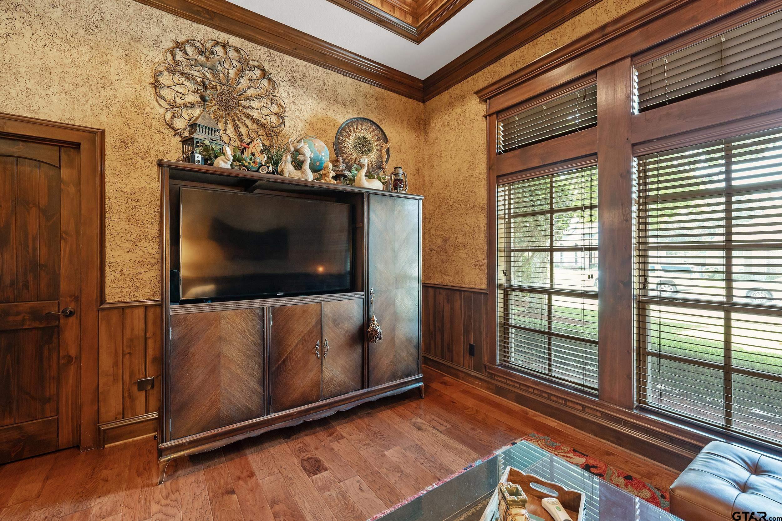 812 Cambridge Bend