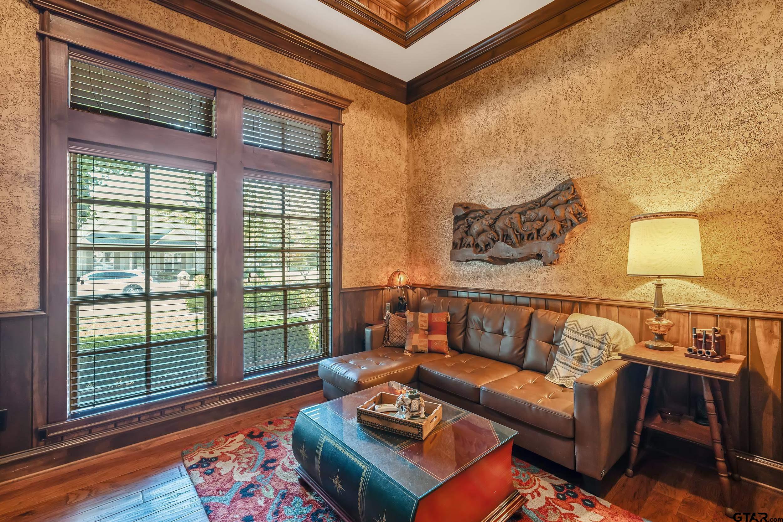 812 Cambridge Bend